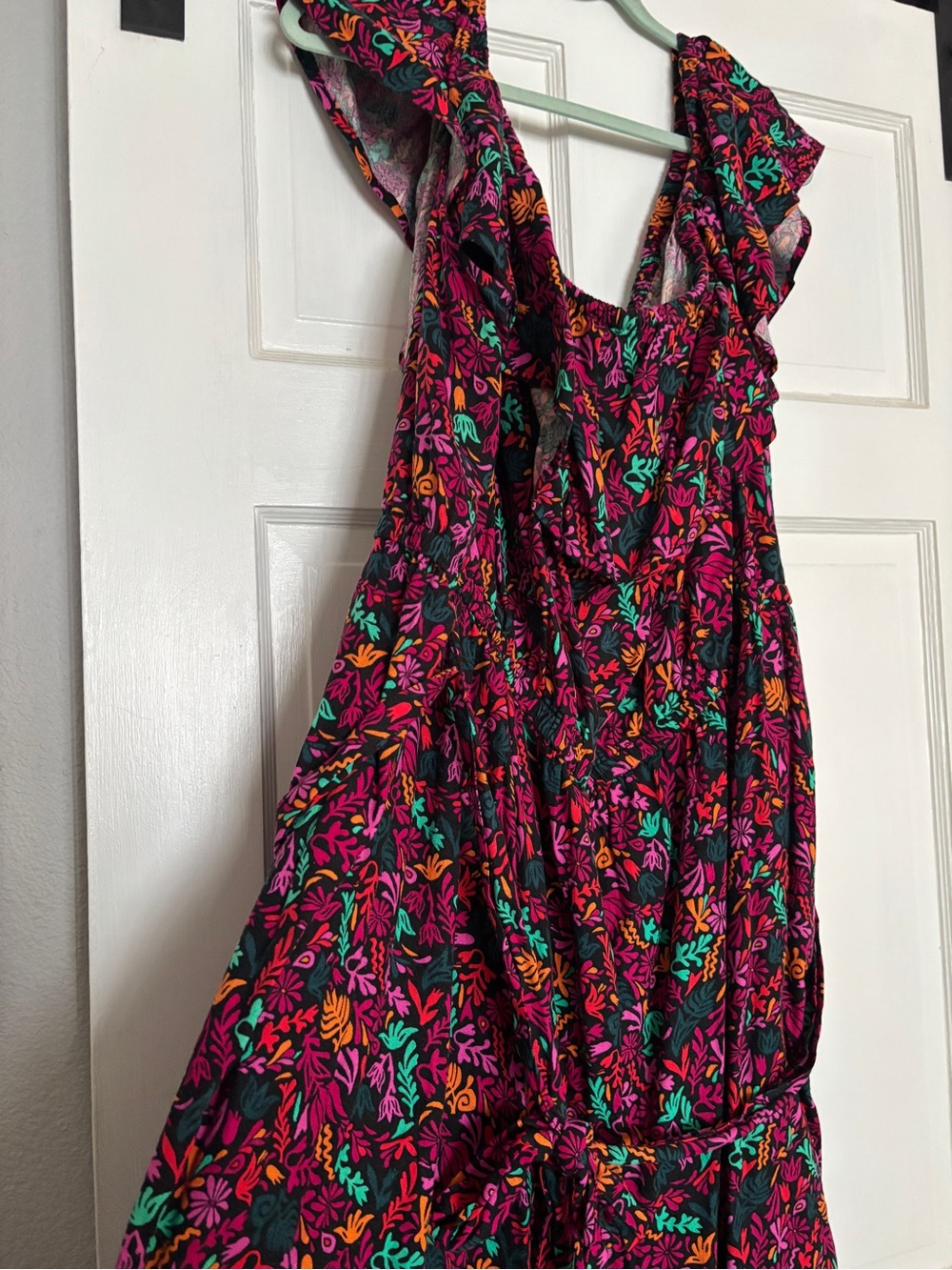 Ava & Viv Black Floral Flutter-Sleeve Casual Dress with Bright Accent Print